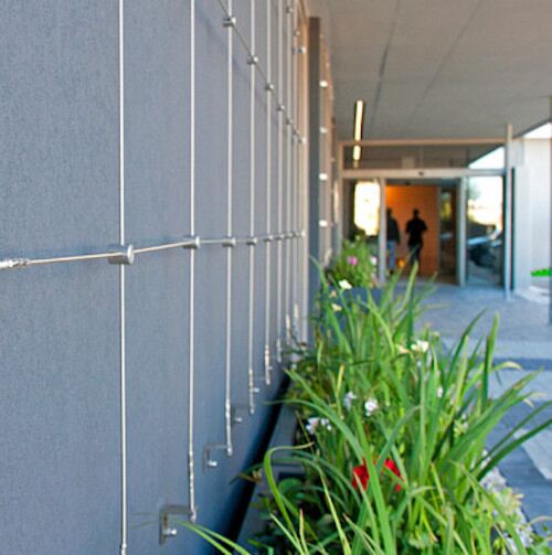 thumbnail image 2 of Hardware Specialist Stainless Steel Wire Rope Cross Buckle / Wire Rope Trellis Clamp - Hardware 2 of 12